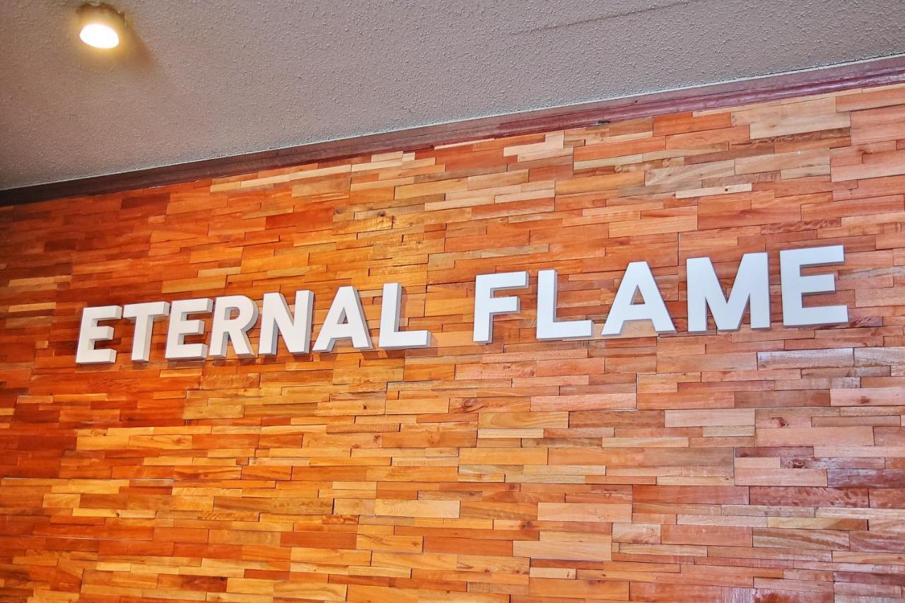 Eternal Flame Bed & Breakfast Hakuba Exterior photo